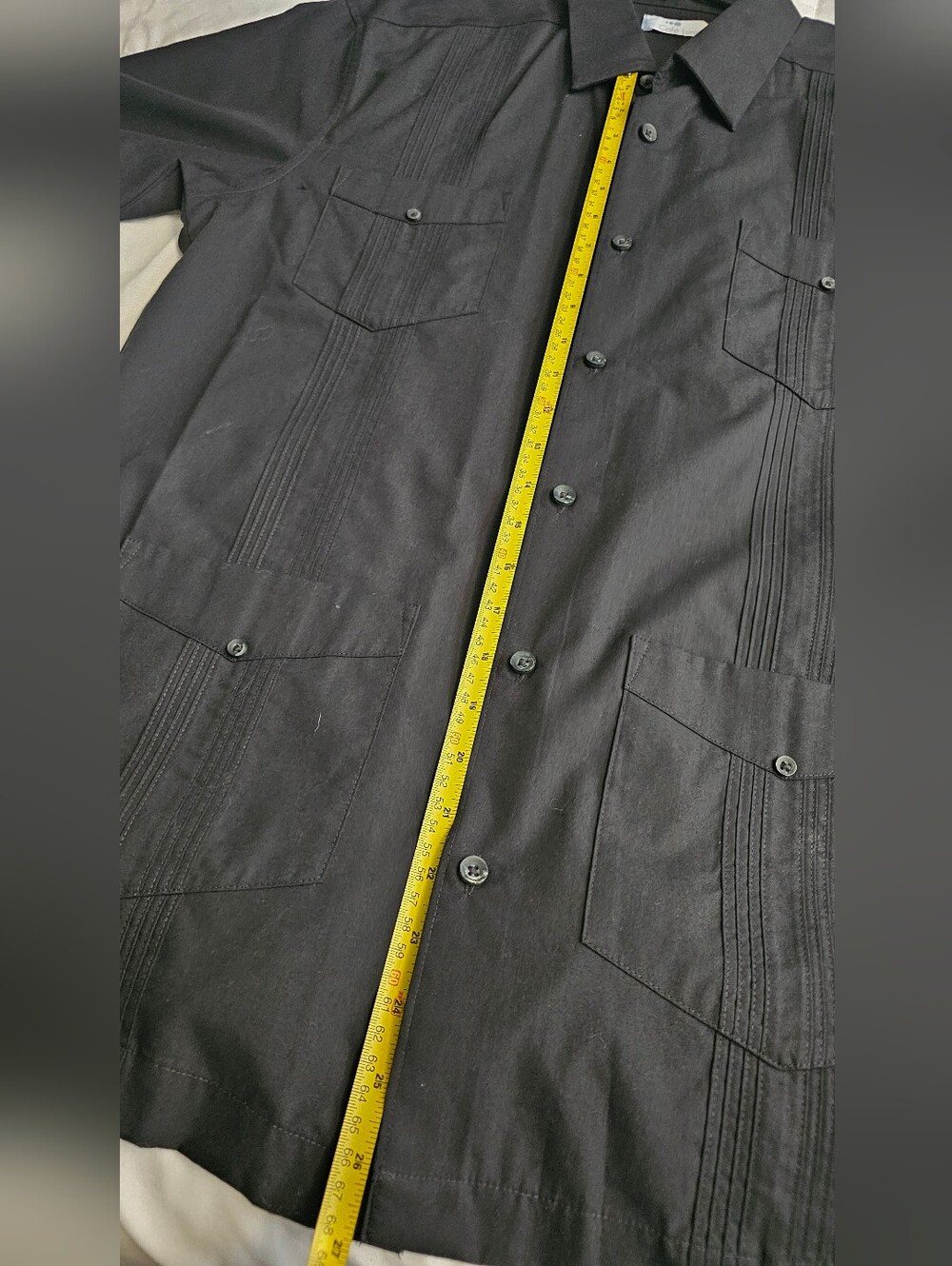 Men's Black Short-Sleeve Guayabera Shirt - Picture 6 of 8
